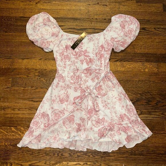 New Dress - Picture 3 of 4